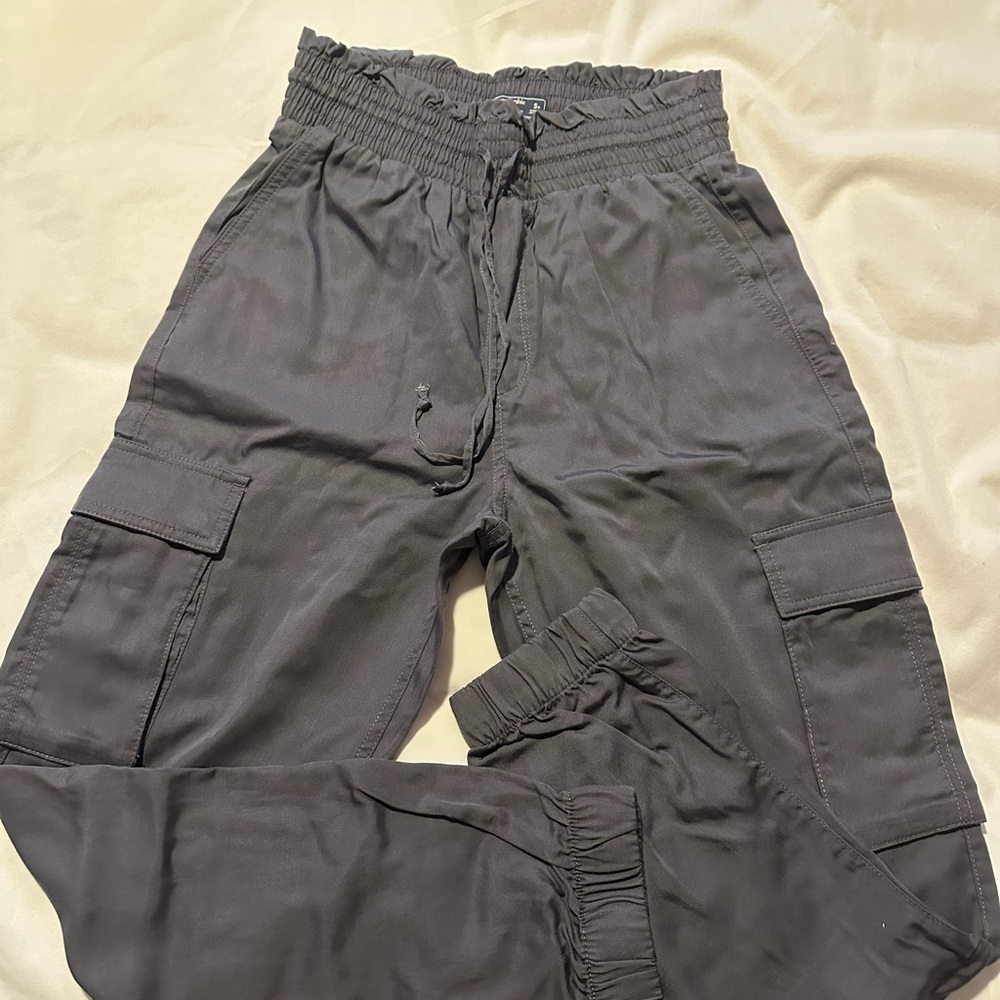 Abercrombie & Fitch Gray Cargo Joggers